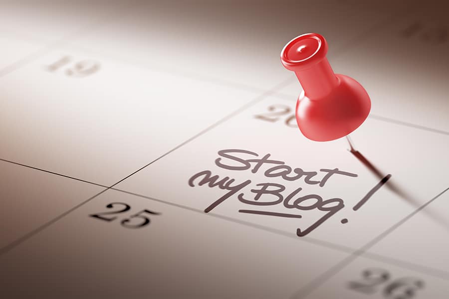 créer un blog cover - une épingle rouge sur un calendrier avec le texte "Start my blog"